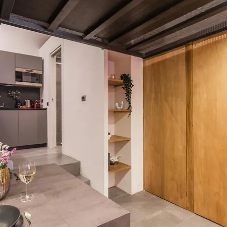 דירה Monti - Colosseo - Luxury Loft 1bdr - New רומא